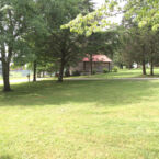 Lots of room around the Cabins.